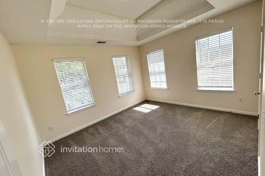 Building Photo - 2204 Eagles Nest Cir