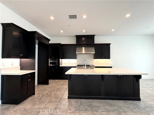 Building Photo - 20756 Bluebird Ct