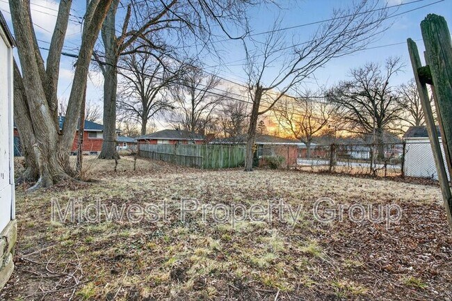 Building Photo - 1156 Cove Ln