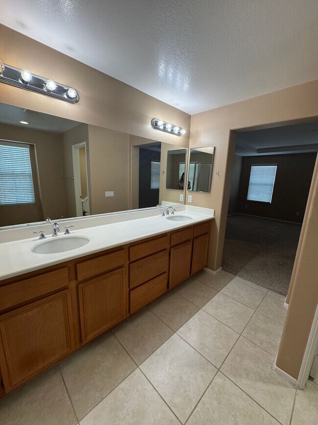 Building Photo - Ready to move-in! Spacious 4-Bedroom + Loft Home Near Loma Linda University