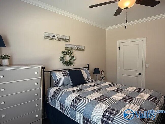 Building Photo - 26316 Woodfield Dr