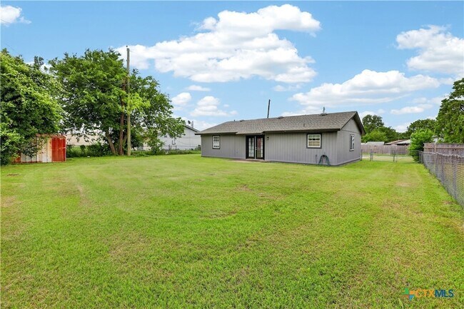 Building Photo - 109 Moss Rd