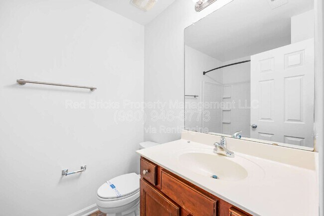 Building Photo - 3053 Summerfield Ridge Ln