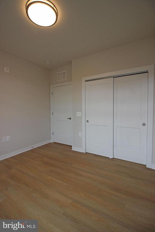Building Photo - 1669 Bandit Loop