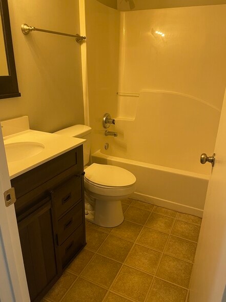 Updated full hallway bathroom - 7960 Bobtail Ct
