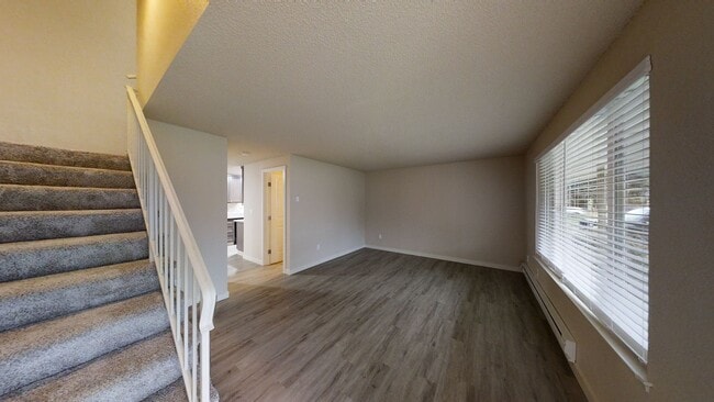 Building Photo - 1510-1512 151ST ST Ct S