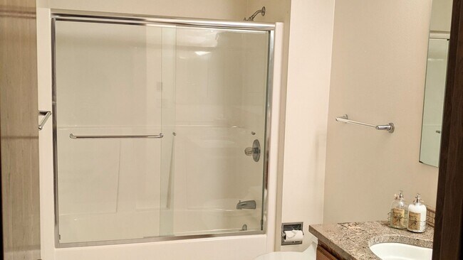 Building Photo - 180 Degree View of Bellingham Bay on South...