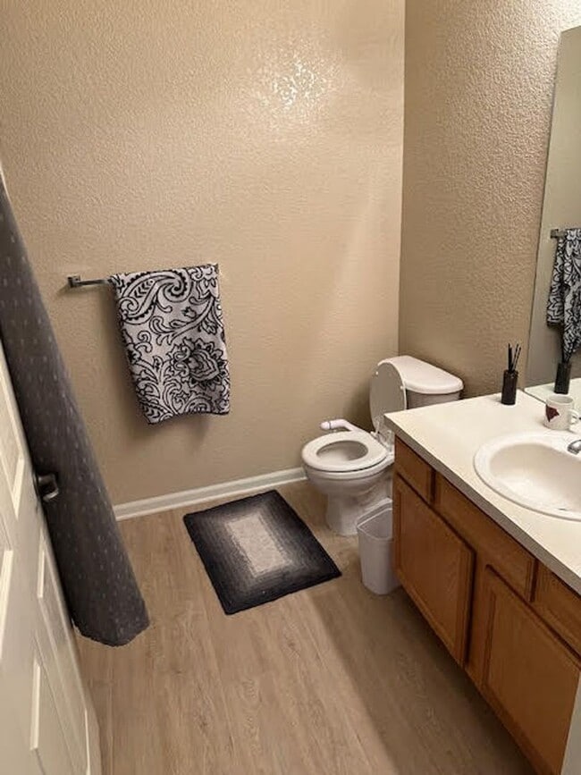 Building Photo - Cozy 2-Bedroom, 2-Bathroom Condo at The Boulders at Broadlands – Available May 5!