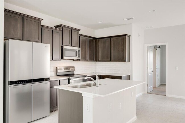 Building Photo - 9706 Whisper Willow Blvd