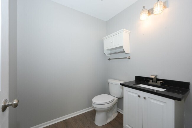 Building Photo - 2305 Hudson Cir