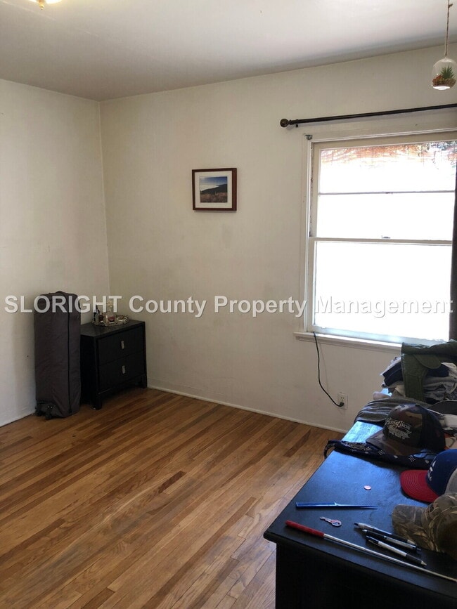 Building Photo - AVAILABLE JUNE - Paso Robles 1 Bedroom / 1 Bathroom Home