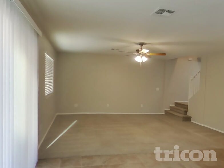 Building Photo - 28888 N Nugget Ct