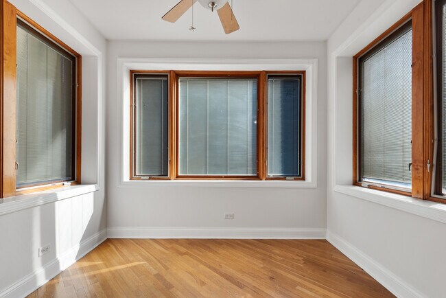 Building Photo - 7010 S Clyde Ave