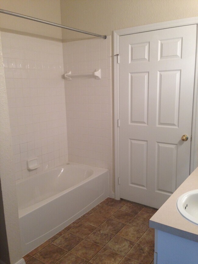 Building Photo - 3611CR#816(75)