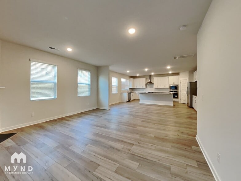 Building Photo - 603 Snapdragon Ln