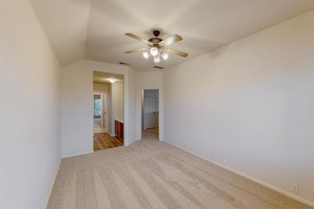 Building Photo - 611 Blue Sky Dr