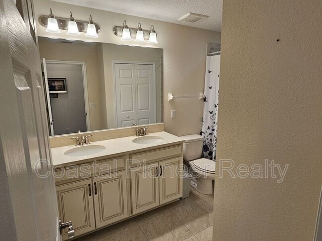 Building Photo - 11541 Crowned Sparrow Ln