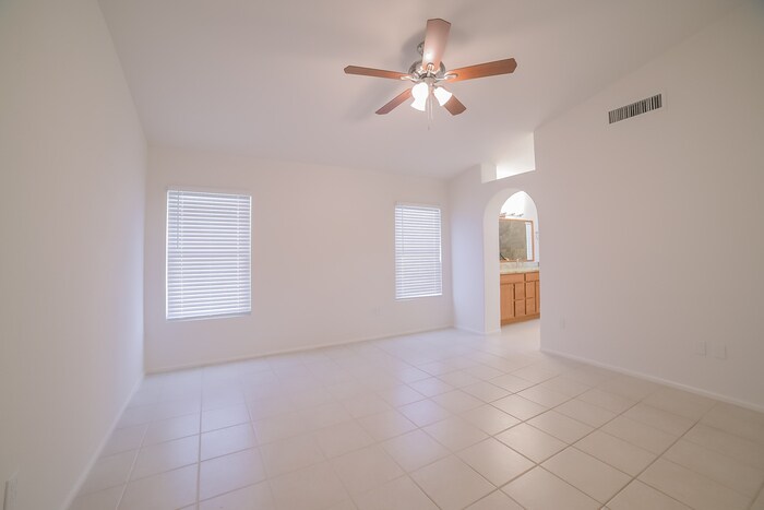Building Photo - 17404 E Oro Grande Dr