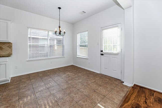 Building Photo - 150 S Star Ridge Cir