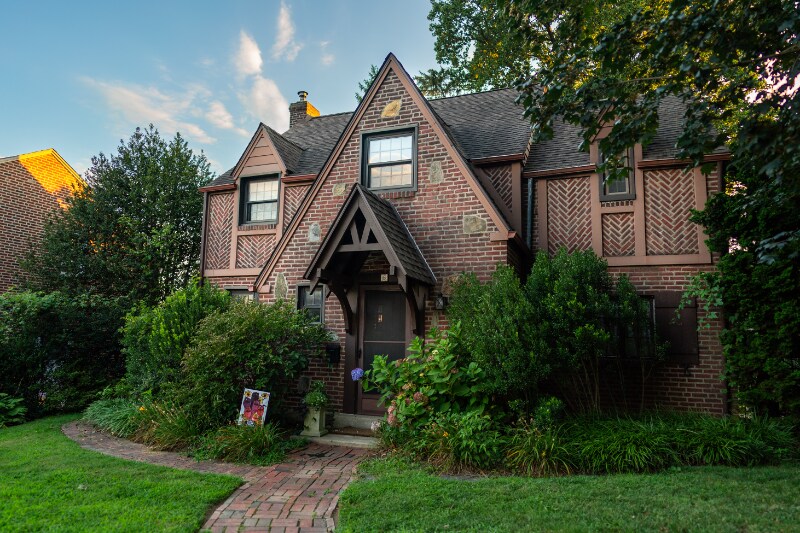 Building Photo - 6 Treaty Rd