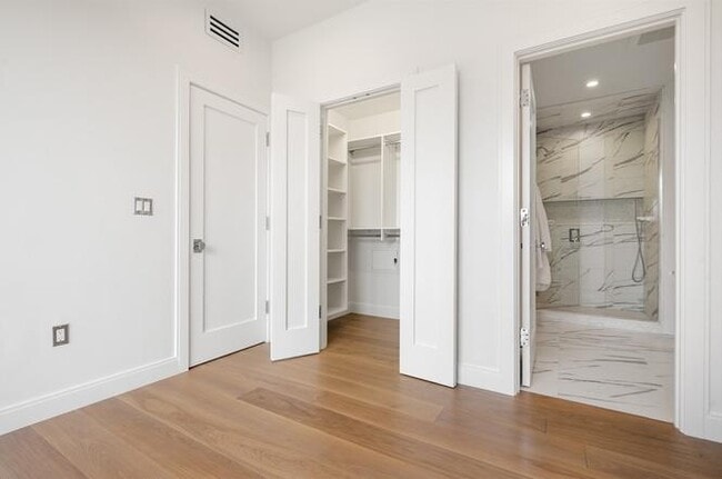 Building Photo - 700 Harrison Ave