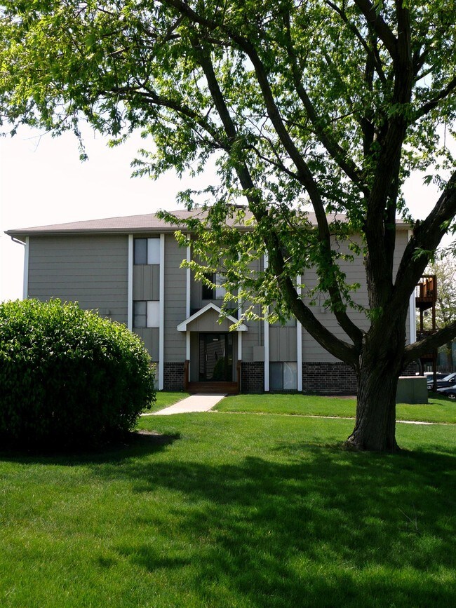 Parkview Apartments 403 W 1st St Grimes IA 50111 Apartment Finder