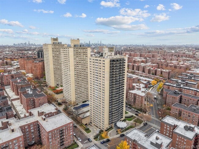 Building Photo - 102-10 66th Rd