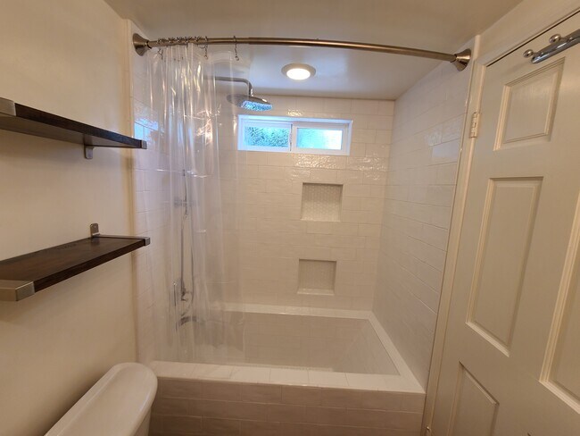 Building Photo - 14651 Huston St