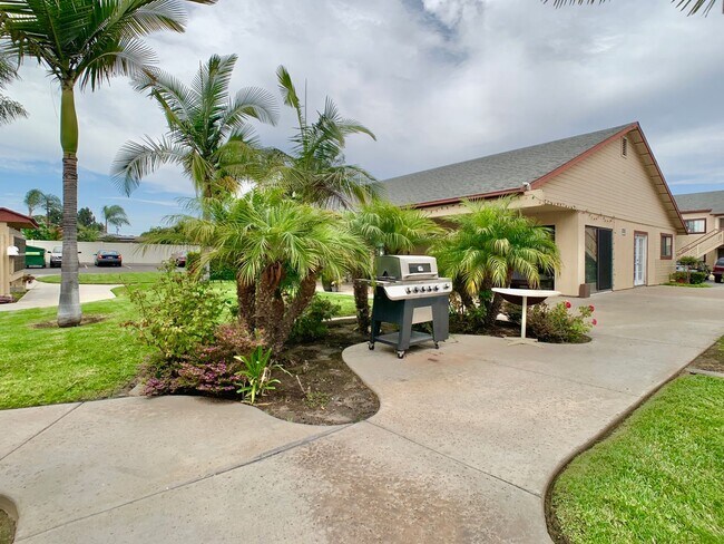 Building Photo - 1 Bedroom, 1 Bath - 55+ Senior Living Comm...
