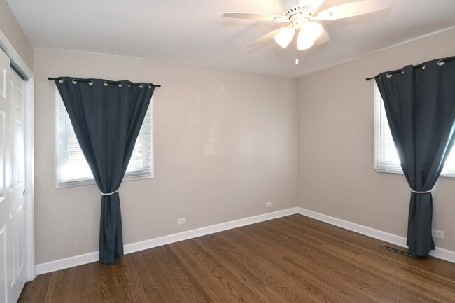 Building Photo - 1222 E Kensington Rd