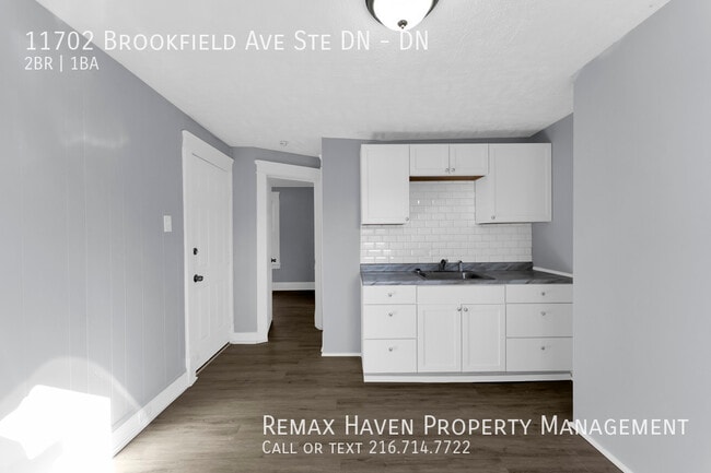 Building Photo - 11702 Brookfield Ave
