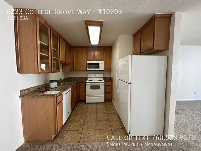 Building Photo - $500 OFF First Month!!! College Grove!  3B...