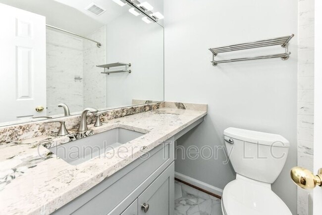 Building Photo - 6857 Washington Blvd