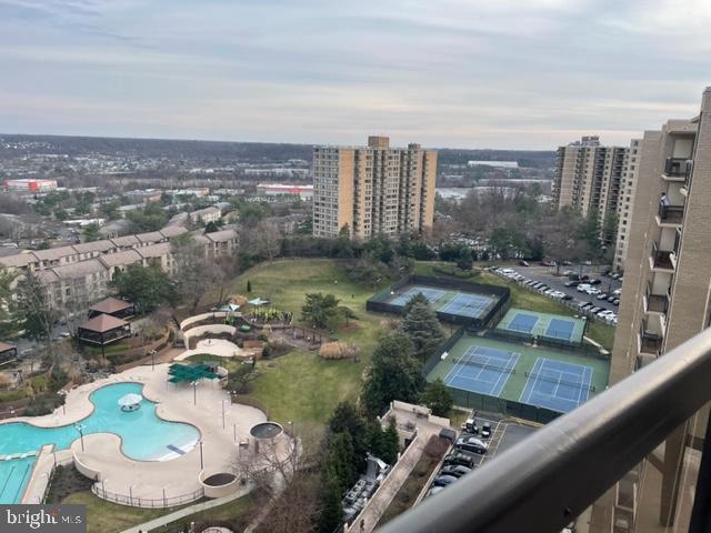 Building Photo - 205 Yoakum Pkwy