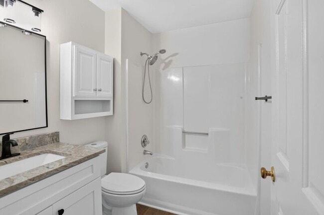 Building Photo - 1055 Westfield Trace