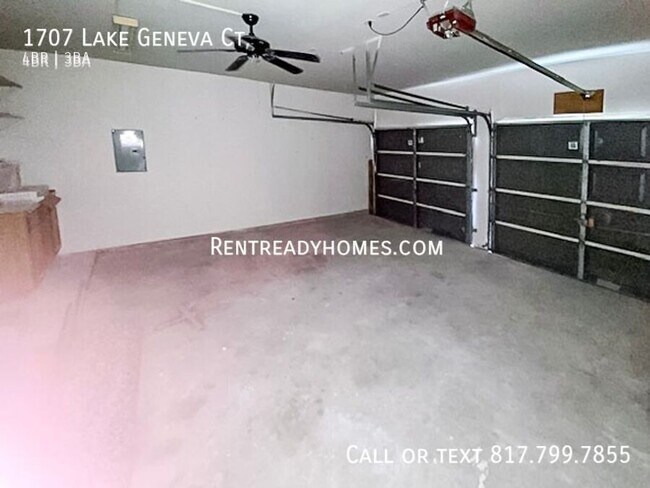 Building Photo - 1707 Lake Geneva Ct