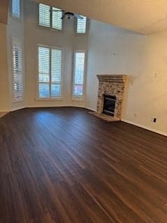 Building Photo - 1926 Twin Oaks Cir