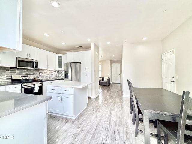 Building Photo - 818 Navigator Way
