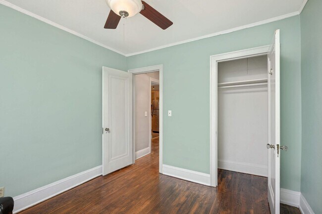 Building Photo - Charming 1-Bed 1-Bath Available Now!