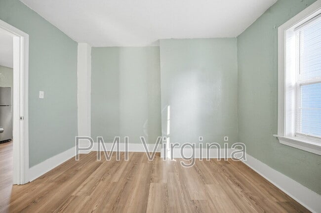 Building Photo - 409 Nevada St