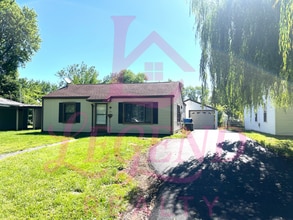 Building Photo - Updated 3-Bedroom Home with Garage & Spacious Yard