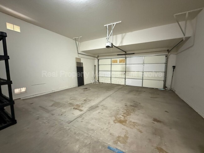 Building Photo - 16825 S 30th Ave