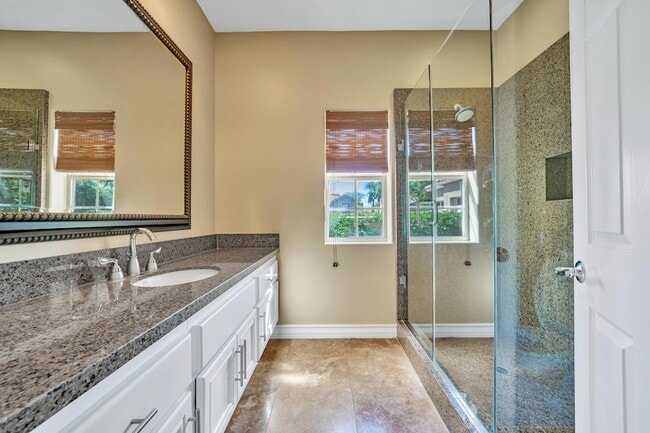 Building Photo - 45607 Pelican Hill Ct