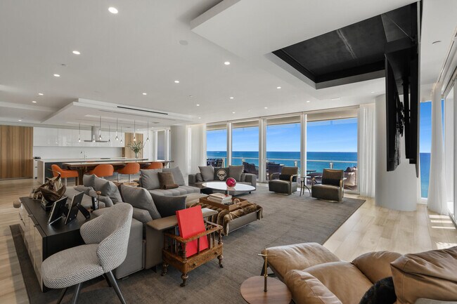 Building Photo - 9001 Collins Ave