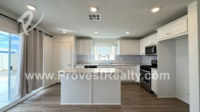 Building Photo - 14163 Nicoles Way