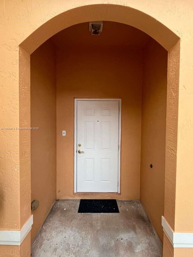 Building Photo - 5067 SE Mariner Garden Cir