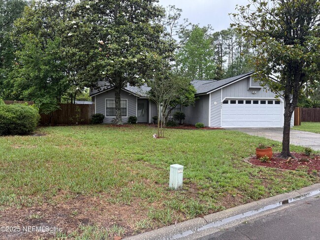 Building Photo - 8562 Echoridge Ct