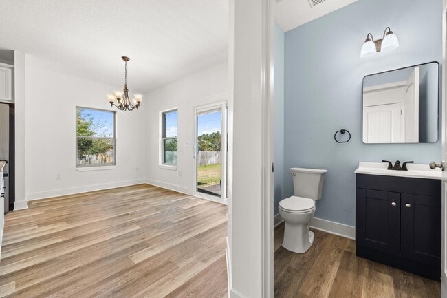 Building Photo - 140 Kinley Ave