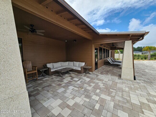 Building Photo - 11486 Tiburon Dr