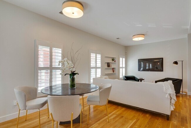 Building Photo - 242 Shawmut Ave